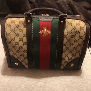 Gucci vintage web medium webby bee Boston bag